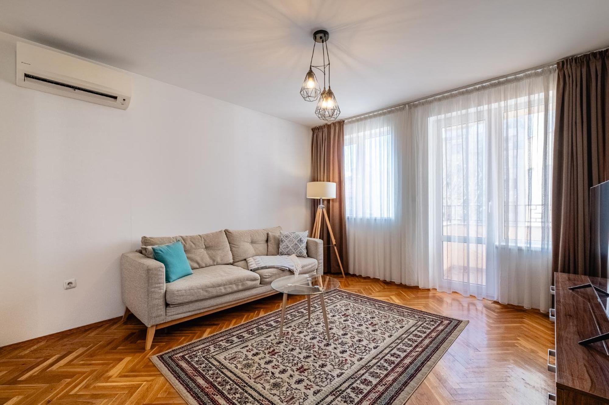 Seaside Serenity Charming Apartment By Sea Garden Varna ภายนอก รูปภาพ