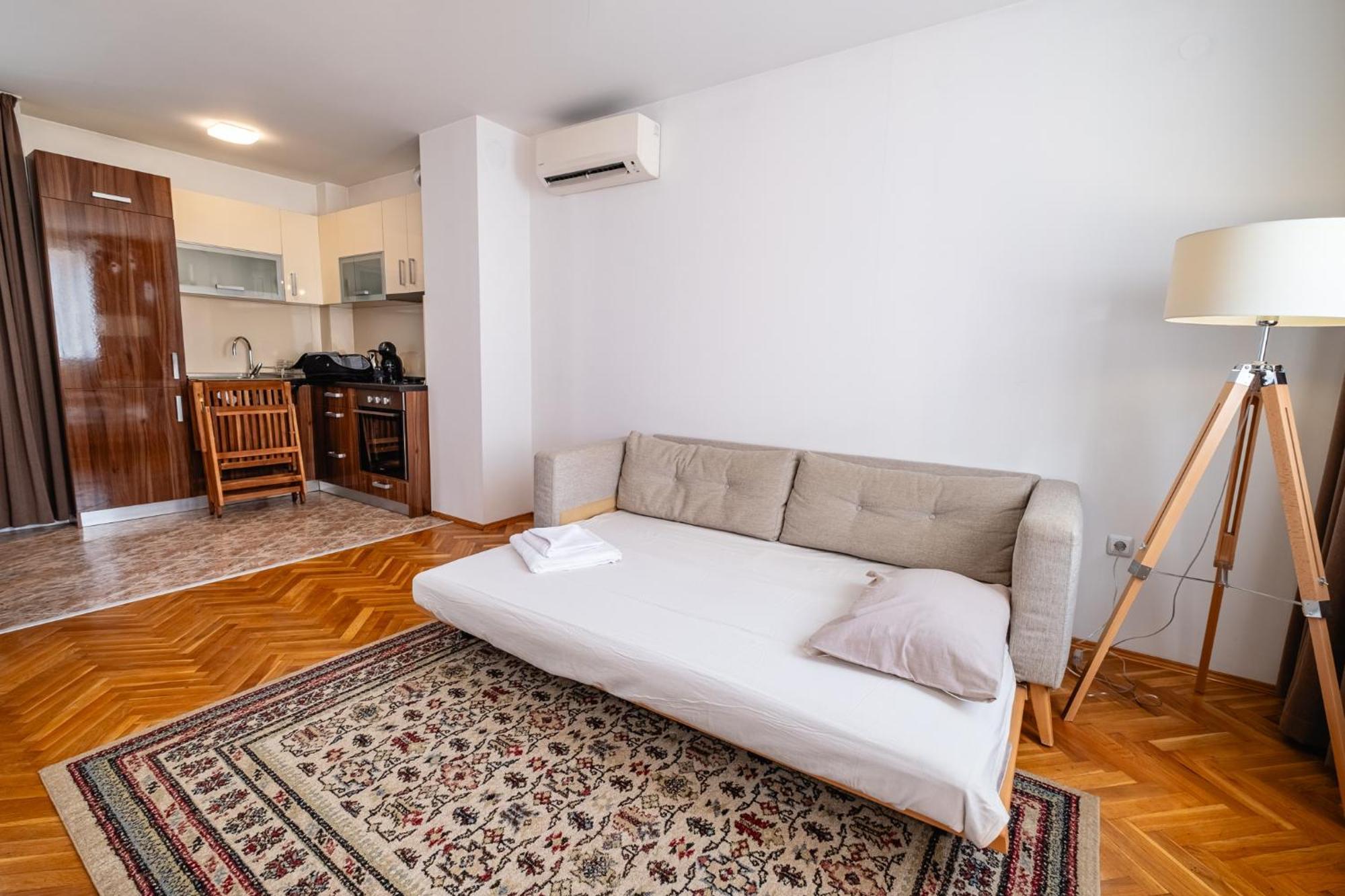 Seaside Serenity Charming Apartment By Sea Garden Varna ภายนอก รูปภาพ