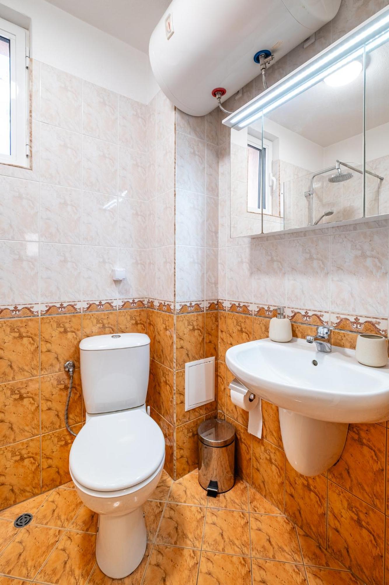 Seaside Serenity Charming Apartment By Sea Garden Varna ภายนอก รูปภาพ